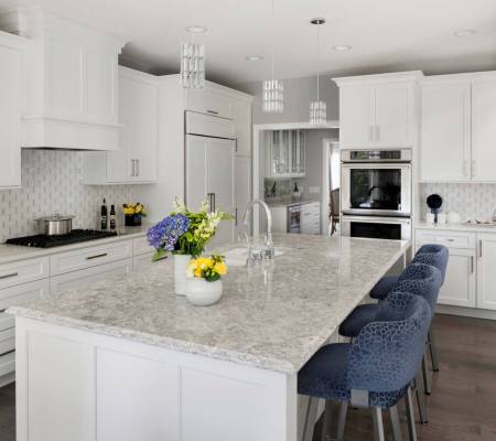 ISPI01_Minnesota-Crisp-All-White-Kitchen-Wood-Wood-Island_2-1500x1001